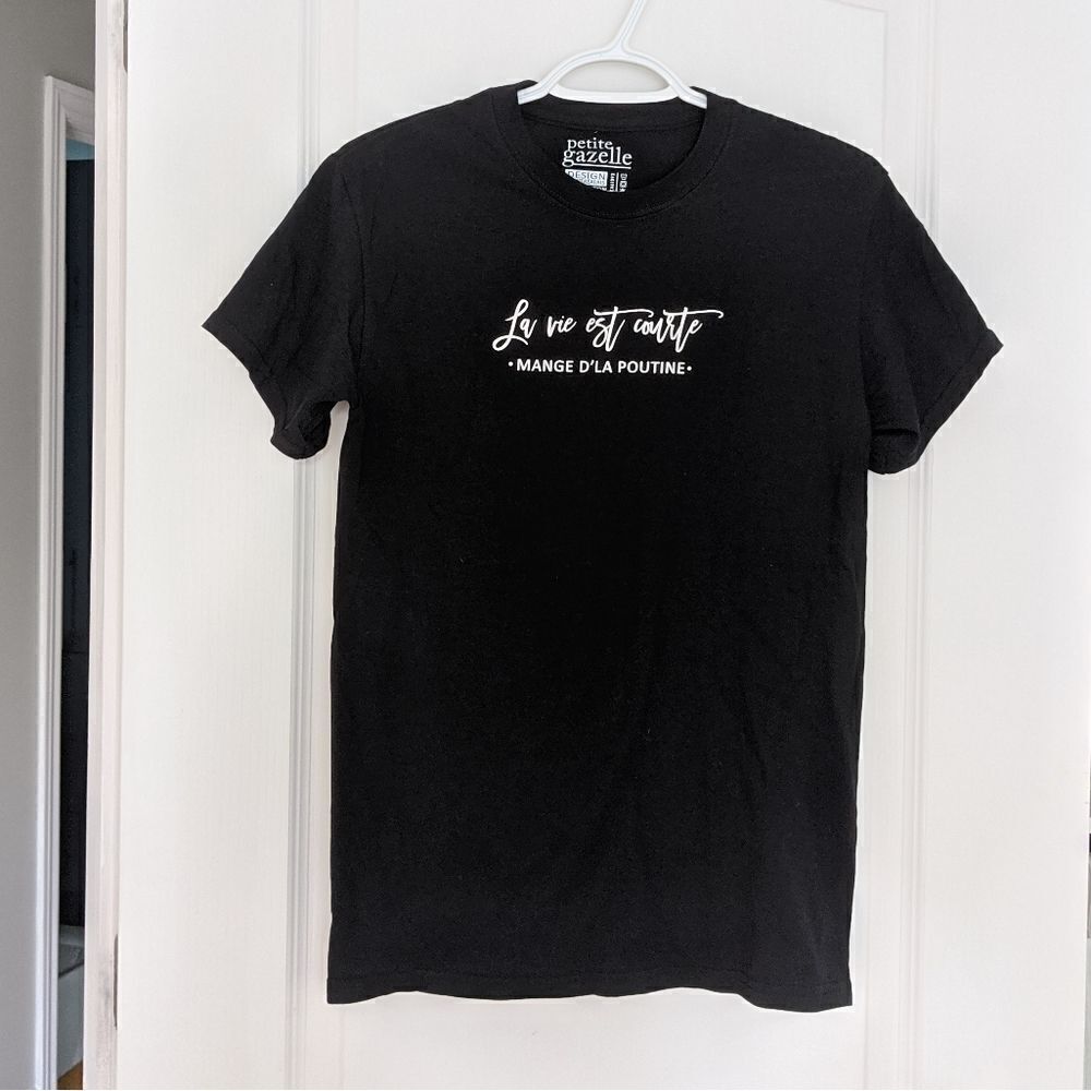 PETITE Gazelle black cotton t-shirt Canadian brand shirt size S @D